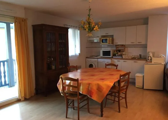 Spacieux 3 Avec Balcon Et Parking Prive 뤼생소베르